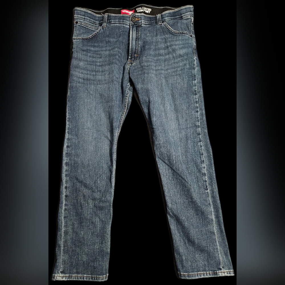 Wrangler Men's Indigo Straight Jeans